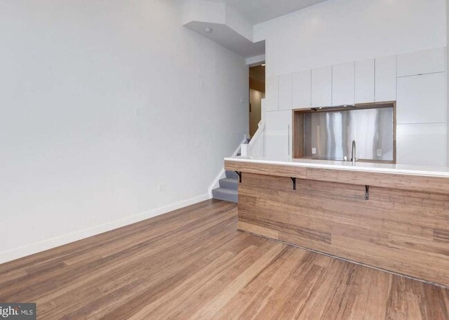Photo - 4600 Kenmore Dr NW Unidad Private Apartment