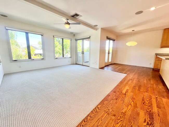 Photo - 2930-2932 E 6th St Unit 6th & Orizaba