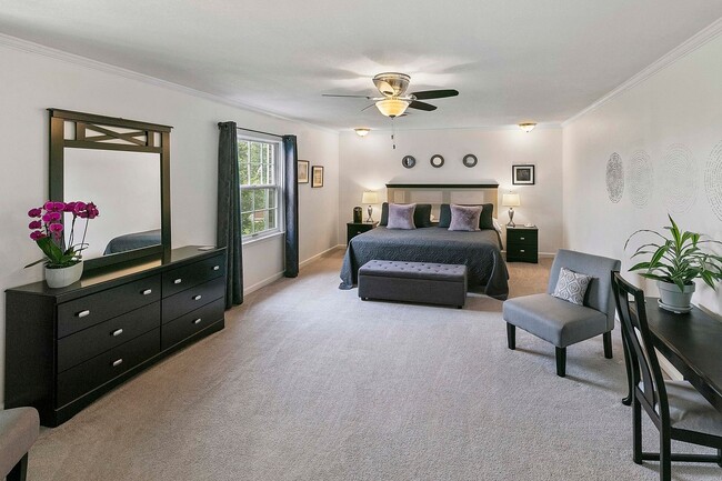 Building Photo - 5267 Fountainhead Ln