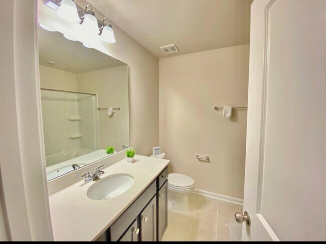 Photo - 5612 Preveza Pl