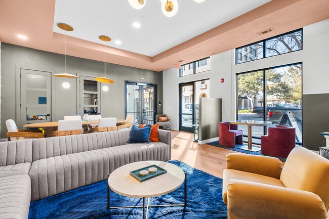 Photo - 1800 Broadway