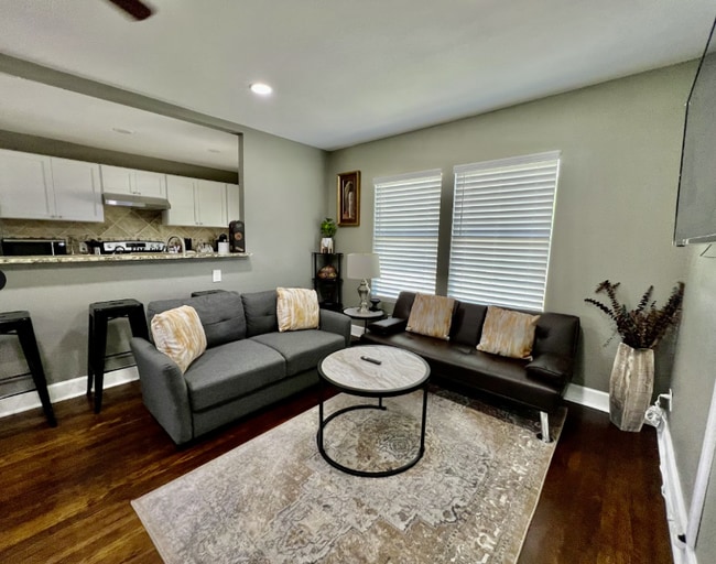 Photo - 2531 W Mulberry Ave