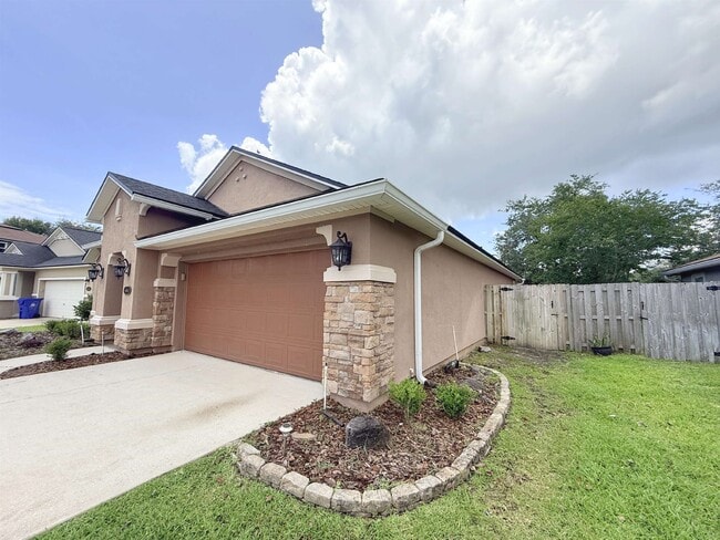 Photo - 436 Bostwick Cir
