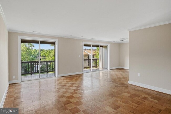 Building Photo - 10053 Windstream Dr Unit 5