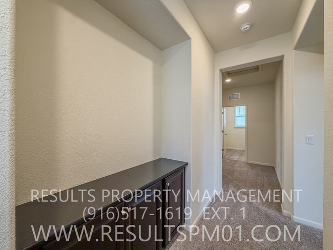 Photo - Beautiful Roseville 4 Bedroom Home