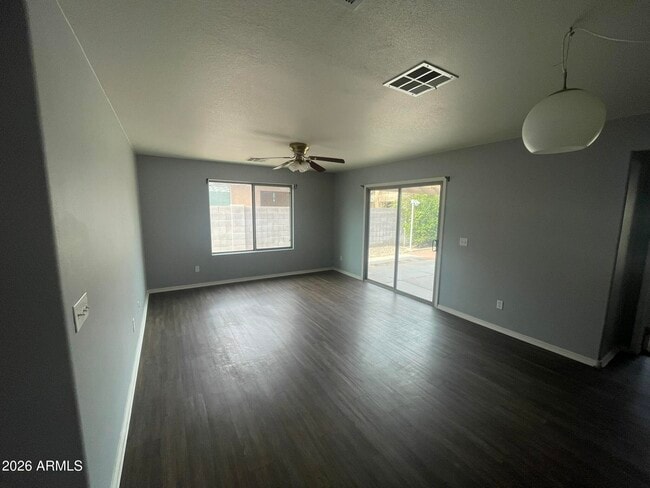 Photo - 2090 W Gold Dust Ave