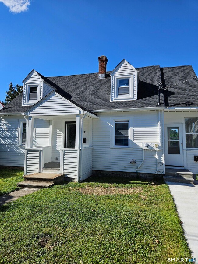 44 Colony St