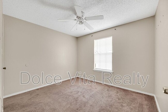 Photo - 4105 N 24th Ln Unidad Apt 8