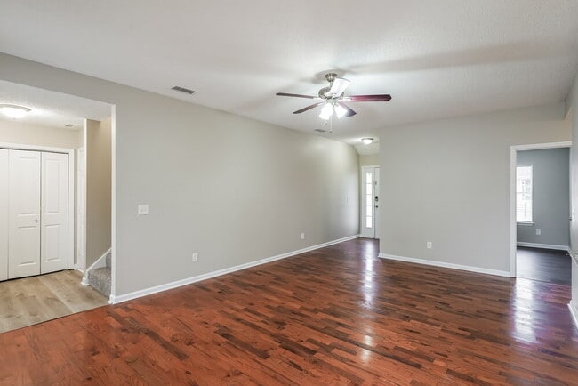 Photo - 3812 Round Rock Dr