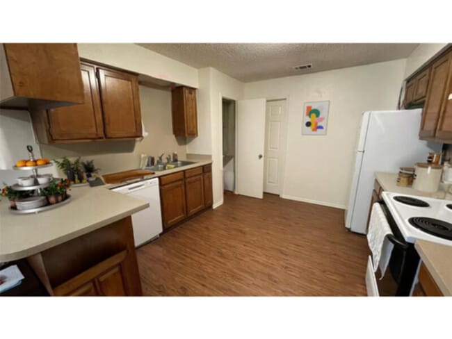 Photo - Nice single story duplex unit in NRH