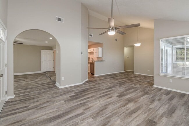 Building Photo - 13126 Townwood Dr