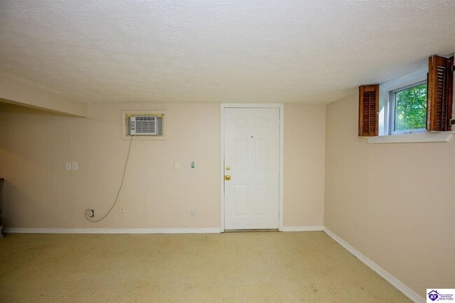 Photo - 5918 S Wilson Rd