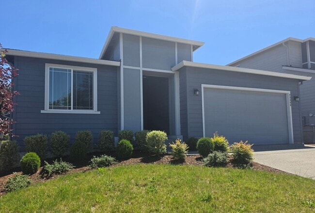 Building Photo - 3 Bedroom Plus Den Rambler in Arborwood!