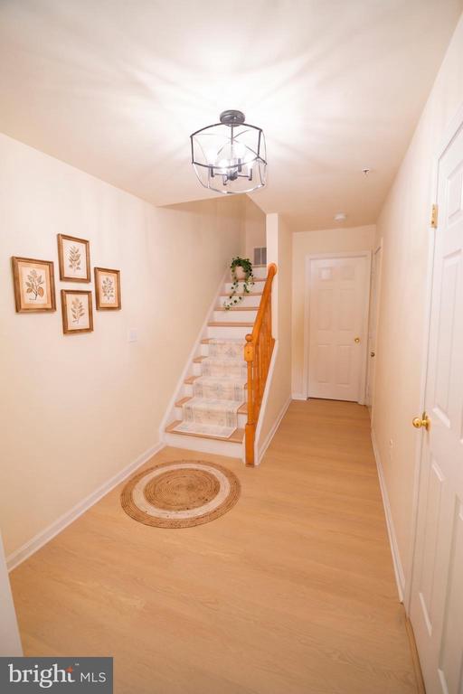 Photo - 1330 Hampshire Dr