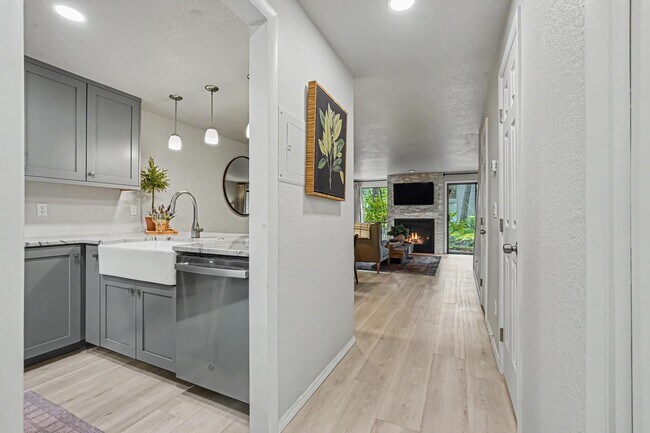 Photo - 1924 S Teal Ln