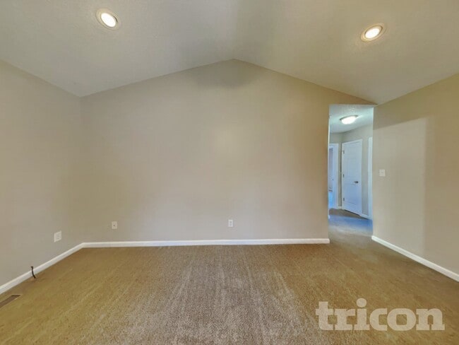 Photo - 76 Wild Oaks Ct