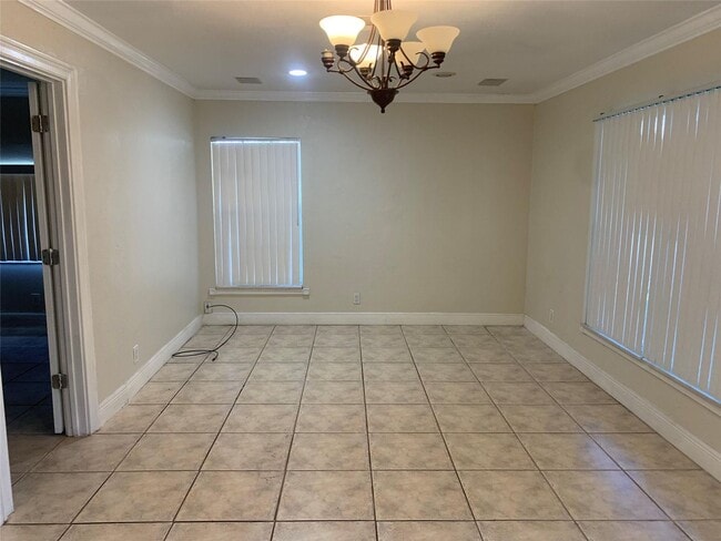 Photo - 907 SW 78th Ave