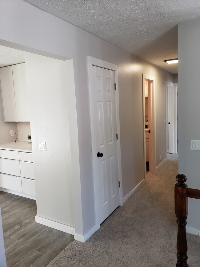 Photo - 4923 Robin Drive Unidad Robin