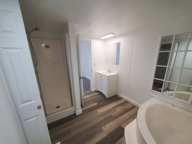 Photo - 205 Royal St