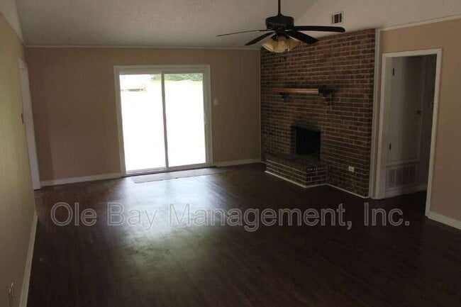 Photo - 2010 Sky Vista Dr W