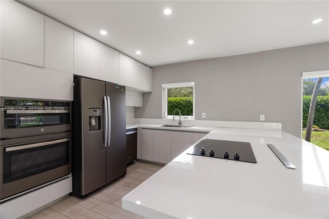 Photo - 4020 Riviera Dr