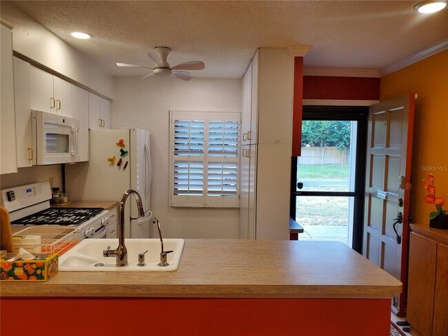 Photo - 1403 Arrowhead Cir W