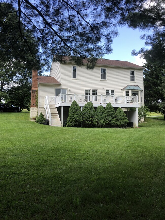 Building Photo - 9191 Victoria Dr Rental