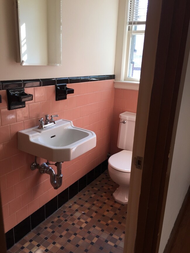 Photo - 62 Washington St Unit 2