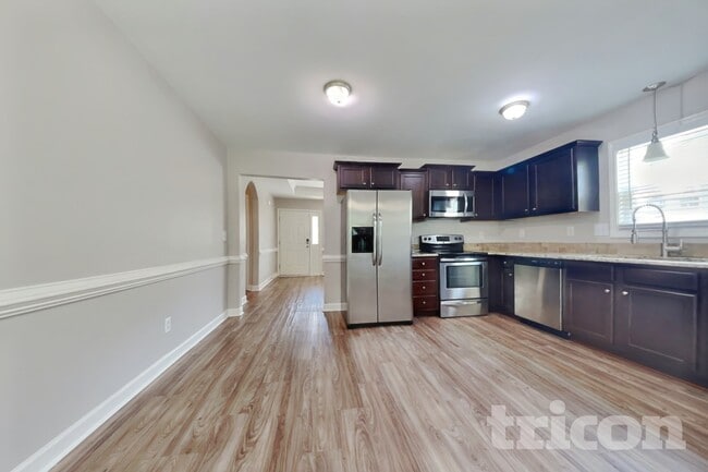 Photo - 139 Parkers Pointe Dr