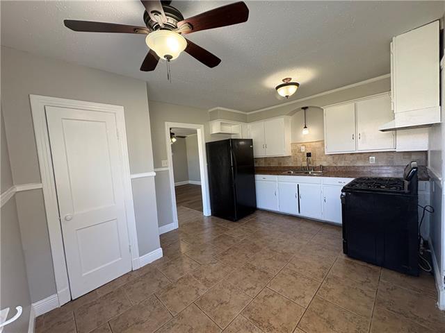 Photo - 1010 Isbell St