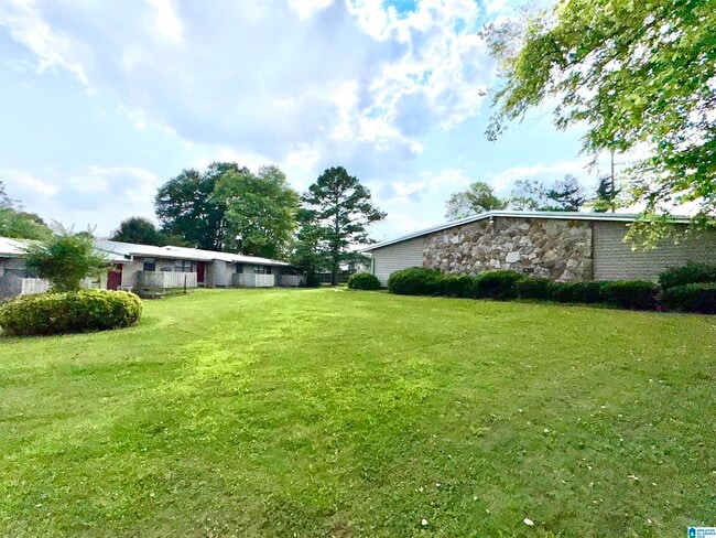 Photo - 1700 Greenbrier Dear Rd Unit 202,304,305,405,407,502,507