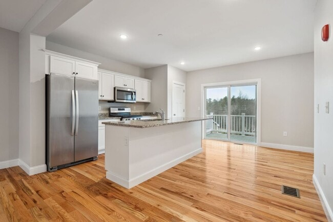 Photo - Half Peak Ledges