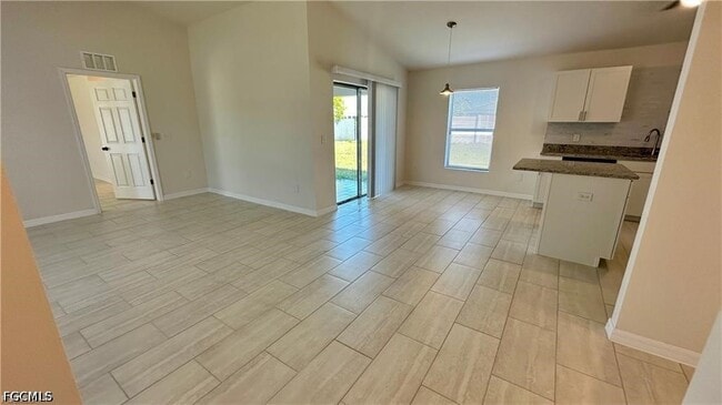 Photo - 1105 NE 6th Pl