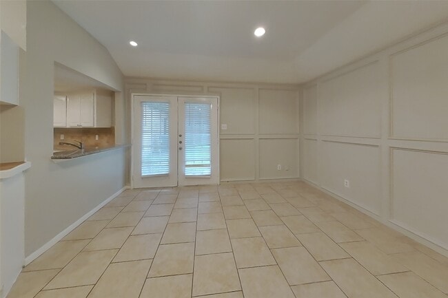 Photo - 16726 Britford