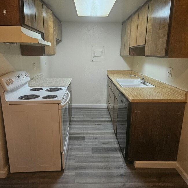 Photo - 2 Bedroom Townhouse