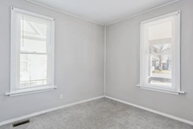 Photo - Spacious 4-Bedroom Home in South Wichita - Close to Downtown with a Large Backyard