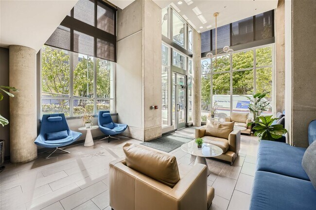 Photo - Stunning 2 Bed 2 Bath Seattle Unit @ the Highly Desirable Parc-Belltown Condominiums! Unidad 502