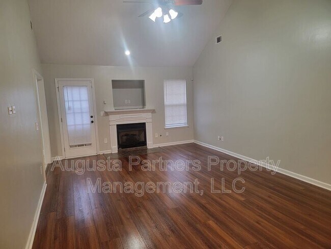 Photo - 1500 Cedar Hill Trail