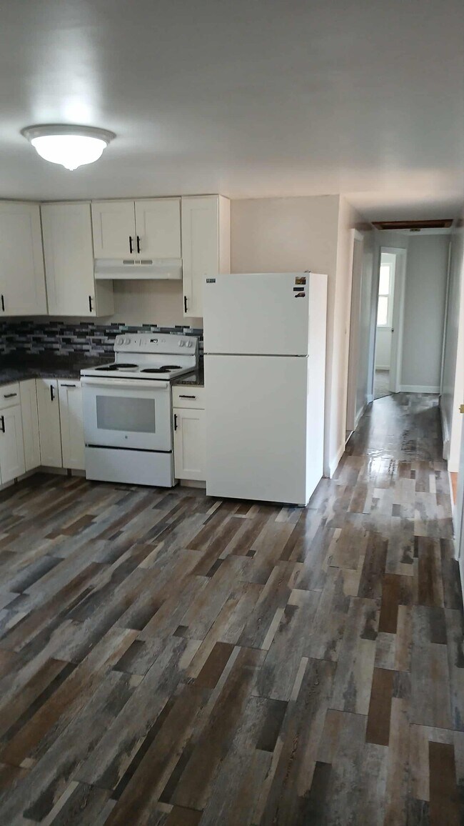 Photo - 17 Ontario Ave Unit 17