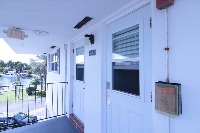 Photo - 470 Paradise Isle Blvd Unidad 301