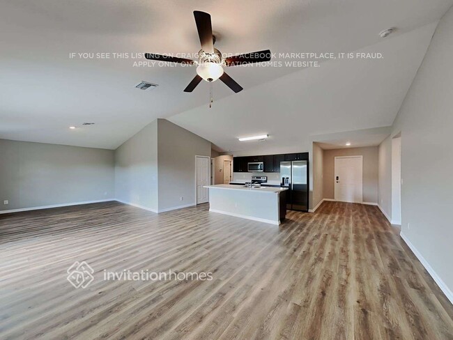 Photo - 428 NE 1st Pl