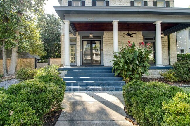 Photo - 225 N McNeil St