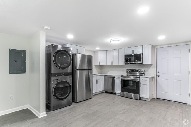 Building Photo - 2230 Amelia St Unit 2230 Rental