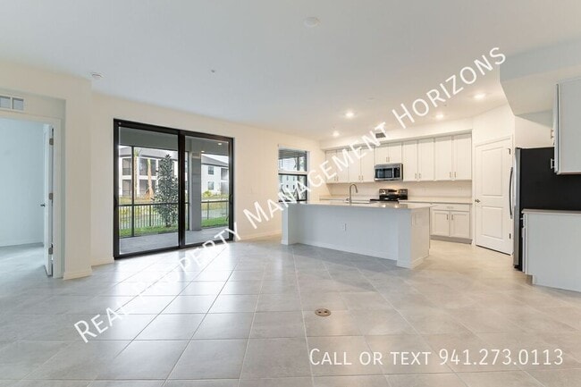 Photo - 5628 Summit Point Cir