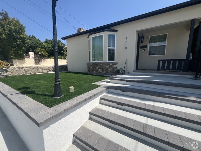Building Photo - 7110 Summitrose St Rental