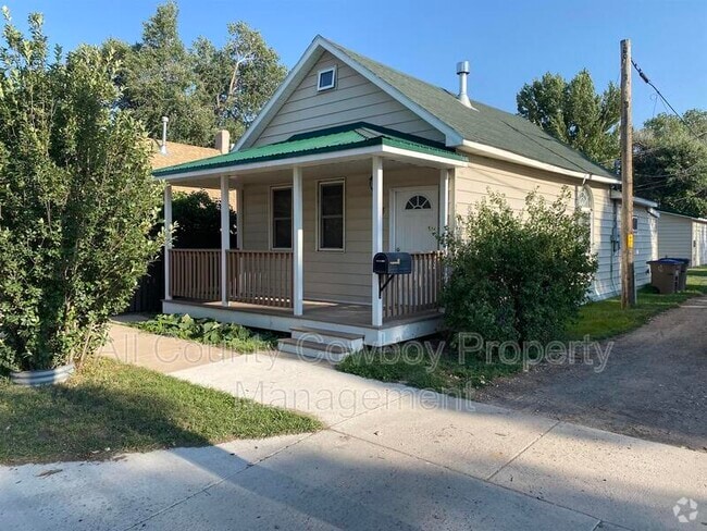 Building Photo - 358 W Grand Ave Rental