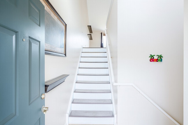 Photo - 1051 Park Hill Cir