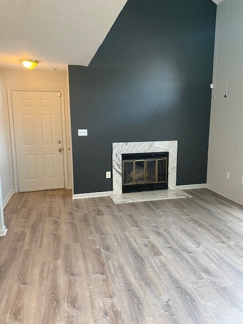 Building Photo - 10304 Westridge Dr Unit Vistas at Lake Arbor