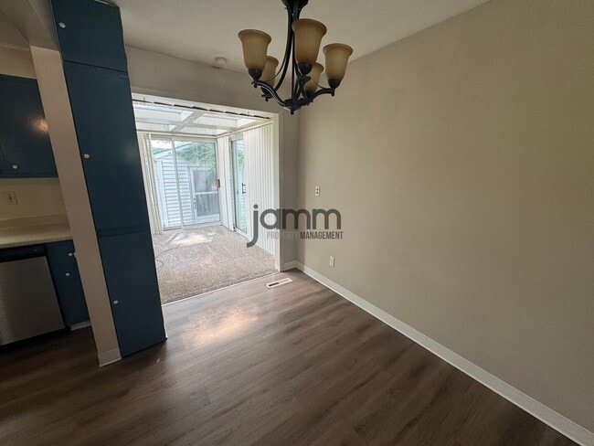 14635 Sylvia Dr