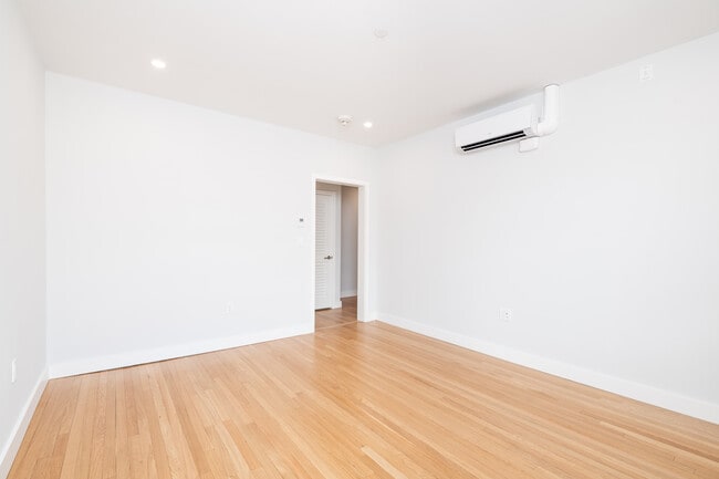 Photo - 17 A Forest St Unidad 42